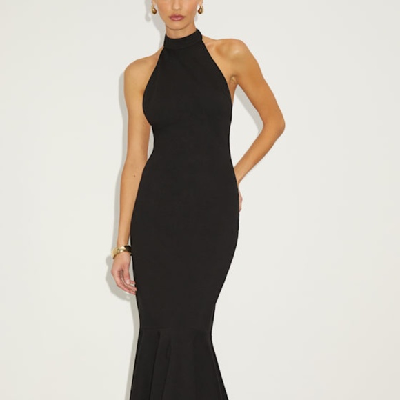 Lulus Dresses & Skirts - Lulus Chic Masterpiece Black Backless Trumpet Hem Midi Dress - Size M